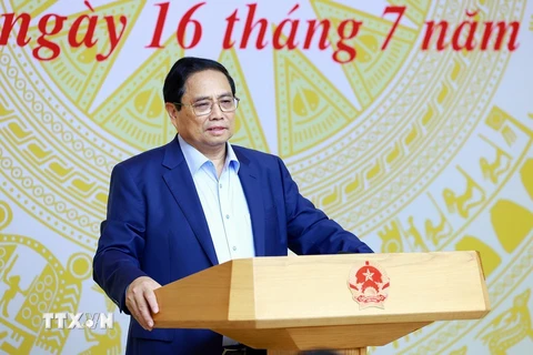 Thủ tướng Phạm Minh Chính phát biểu tại Hội nghị thúc đẩy đầu tư công năm 2024. (Ảnh: Dương Giang/TTXVN)