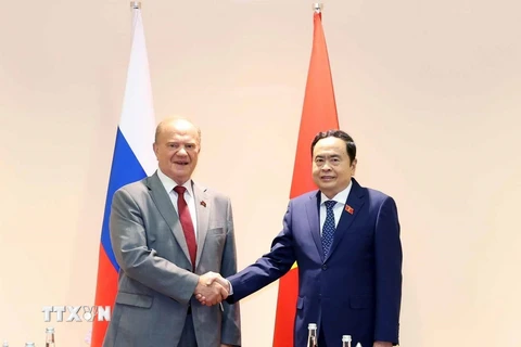 Chủ tịch Quốc hội Trần Thanh Mẫn tiếp Chủ tịch Đảng Cộng sản Nga Gennady Zyuganov. (Ảnh: Thống Nhất/TTXVN)