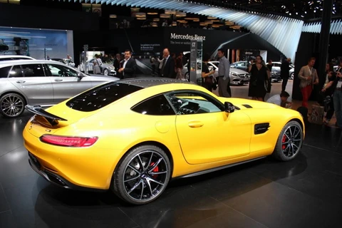 Đối thủ mới của Porsche 911: Mercedes-Benz, phiên bản AMG GT 