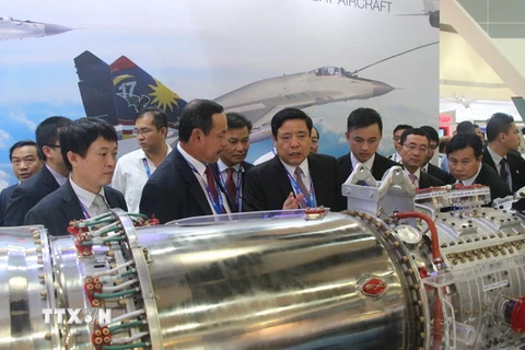 [Video] Việt Nam tham dự Triển lãm Hàng không và Hàng hải quốc tế 