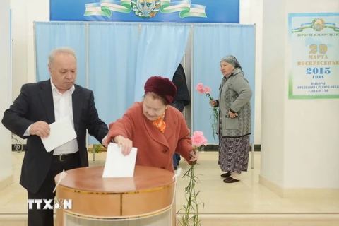 Uzbekistan: Tổng thống tái đắc cử với đa số phiếu áp đảo
