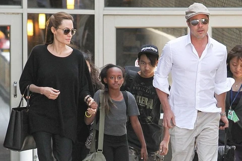 Angelina Jolie và Brad Pitt sắp nhận thêm con nuôi từ Syria? 