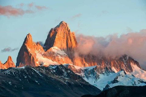 Mount Fitz Roy ở Argentina và Chile, cao 3.405m. (Nguồn: Getty Images) 