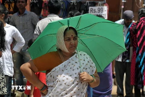 Thời tiết nắng nóng tại Hyderabad (Ấn Độ). (Nguồn: AFP/TTXVN) 