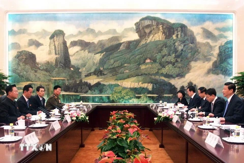 Chủ tịch Trung Quốc Tập Cận Bình tiếp Đặc phái viên của Nhà lãnh đạo Triều Tiên ngày 25/5/2013. (Ảnh minh họa. Nguồn: AFP/TTXVN)