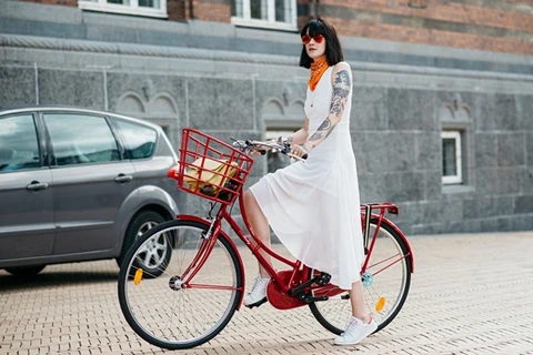 Blogger Marianne Theodorsen xuất hiện liên tục trong những bức ảnh phong cách đường phố vì gu thẩm mỹ cực 'chất' của mình.