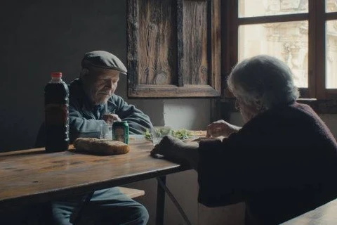 Một cặp vợ chồng Tây Ban Nha đã sống ở ngôi làng bị bỏ hoang trong 45 năm và từ chối chuyển đi nơi khác.
