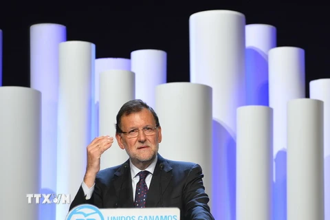 Thủ tướng Tây Ban Nha Mariano Rajoy phát biểu về vấn đề bầu cử hội đồng lập pháp vùng Catalonia tại Barcelona ngày 25/9. (Nguồn: AFP/TTXVN) 