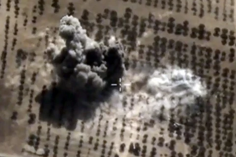 Không quân Nga không kích một cơ sở của IS ở Syria. (Nguồn: AFP/TTXVN) 