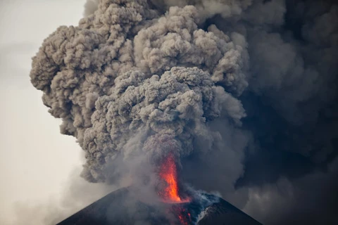 Núi lửa Momotombo "thức giấc" sau 110 năm ngủ yên