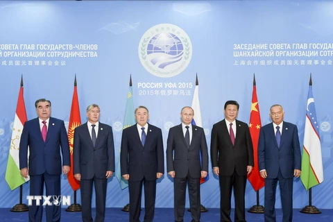 Lãnh đạo các nước thành viên SCO chụp ảnh chung tại Hội nghị. (Nguồn: THX/TTXVN) 