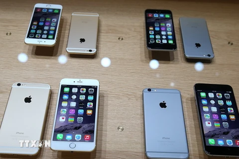 Các mẫu iPhone 6 mới trưng bày trong một sự kiện đặc biệt của hãng Apple tại California (Mỹ). (Nguồn: AFP/TTXVN) 