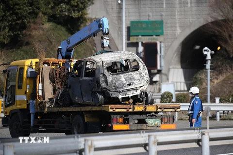 Nhật Bản: Đâm xe liên hoàn trong đường hầm cao tốc