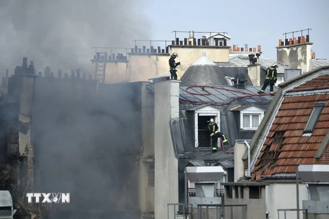 Một vụ nổ khí gas đã xảy ra tại một tòa nhà chung cư ở trung tâm thủ đô Paris, Pháp ngày 1/4, làm 5 người bị thương. 