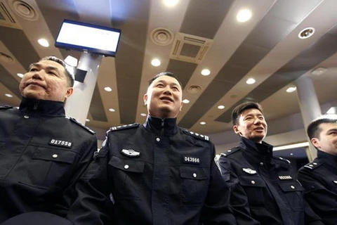 Cảnh sát Trung Quốc tham gia tuần tra tại các điểm du lịch Italy