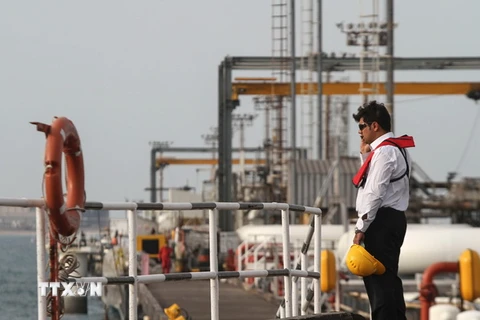 Cơ sở lọc dầu tại đảo Khark của Iran ở ngoài khơi vùng Vịnh. (Nguồn: AFP/TTXVN) 