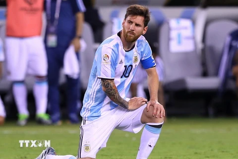 Cầu thủ Lionel Messi của Argentina sau trận chung kết Copa America giữa Argentina và Chile