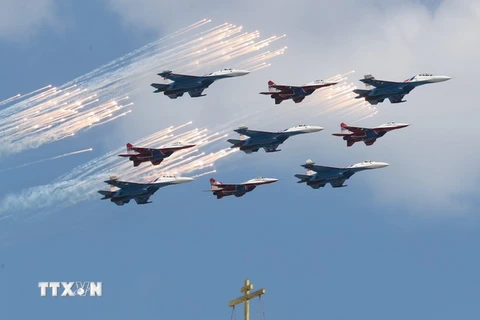 Các máy bay MiG-29 và Su-27 của Nga. (Nguồn: EPA/TTXVN)