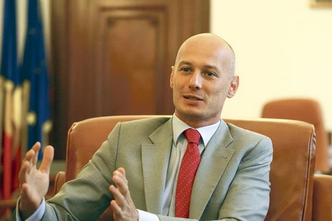 Ông Bogdan Olteanu, Phó Thống đốc Nhân hàng trung ương Romania. (Nguồn: alchetron.com)