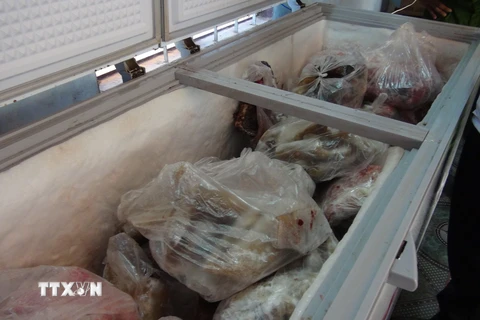 Bắt giữ hơn 6 tấn thịt thối chuẩn bị vào bếp ăn
