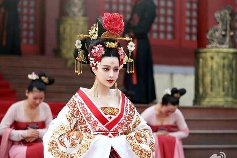 Phạm Băng Băng đóng vai Võ Mỵ Nương trong "Võ Tắc Thiên." (Nguồn: CCTVNews)