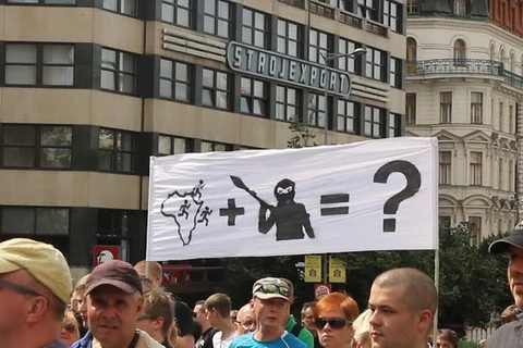Một cuộc biểu tình phản đối người nhập cư Hồi giáo ở Prague. (Ảnh: Trần Quang Vinh/Vietnam+)