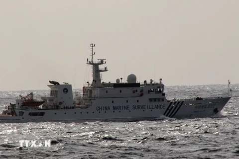 Tàu CCG số hiệu 31239 của Trung Quốc tại vùng biển gần đảo tranh chấp Điếu Ngư/Senkaku trên biển Hoa Đông. (Nguồn: AFP/TTXVN) 