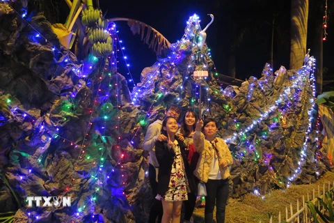 Đón không khí Giáng sinh sớm ở các xóm đạo Đà Nẵng