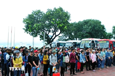 320 sinh viên Đại học Nha Trang háo hức mong chờ được về quê ăn Tết. (Ảnh: Phan Sáu/TTXVN) 