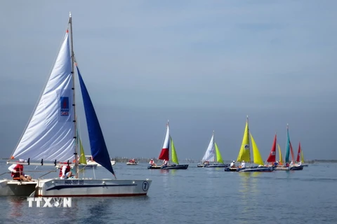 Giải đua thuyền buồm tỉnh Bà Rịa-Vũng Tàu mở rộng năm 2016. Ảnh minh hoạ. (Nguồn: Đoàn Mạnh Dương/TTXVN)