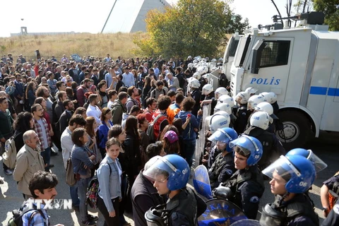 Cảnh sát Thổ Nhĩ Kỳ triển khai tại thủ đô Ankara. (Nguồn: THX/TTXVN) 