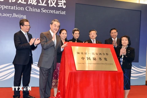 Lễ ra mắt biển trụ sở của Ban Thư ký Trung Quốc nằm trong khuôn khổ hợp tác sông Mê Kông – Lan Thương. (Ảnh: Vĩnh Hà/TTXVN)