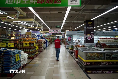 Cảnh vắng vẻ tại một cửa hàng Lotte Mart ở Thượng Hải (Trung Quốc). (Nguồn: AFP/TTXVN) 