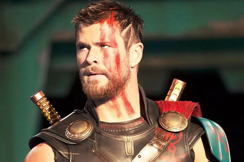 "Thor: Ragnarok” đã lập kỷ lục lượt xem trailer dù còn lâu mới ra mắt