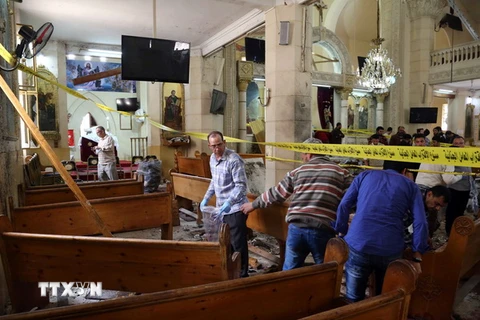 Hiện trường vụ đánh bom tại nhà thờ ở Tanta ngày 9/4. (Nguồn: AFP/TTXVN) 