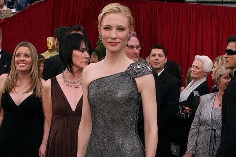 "Mẹ kế Lọ Lem" Cate Blanchett – Luôn biến mình thành tâm điểm