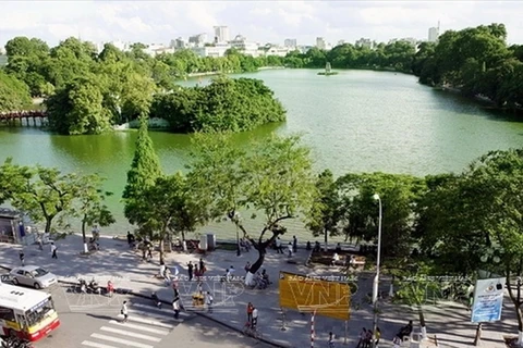 [Photo] Ngắm nhìn những khu phố Hà Nội rợp bóng cây xanh