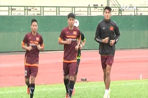 Buổi tập đầu tiên của tuyển U23 Việt Nam trên sân Gò Đậu của câu lạc bộ Becamex Bình Dương ngày 21/12.