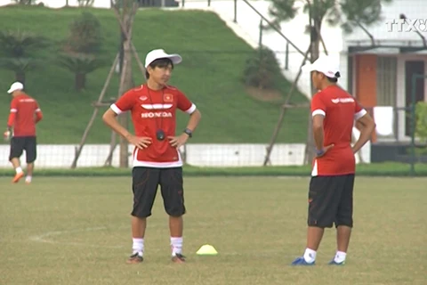 Câu hỏi về tương lai của huấn luyện viên Miura vẫn chưa có lời giải.
