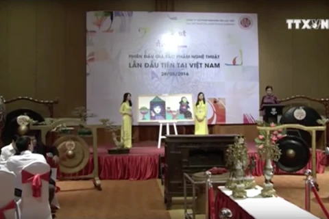 Phiên đấu giá nghệ thuật lần đầu tiên được tổ chức tại Việt Nam.