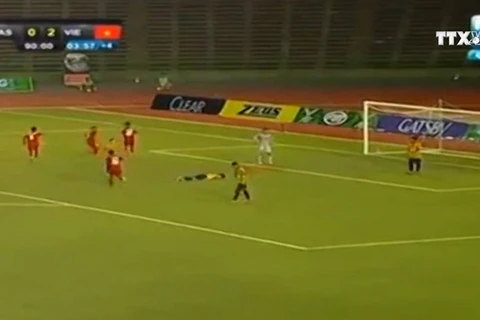 Đội tuyển U16 Việt Nam khởi đầu thuận lợi với chiến thắng đậm trước Malaysia.