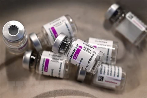 Vaccine ngừa COVID-19 của AstraZeneca. (Ảnh: AFP/TTXVN)