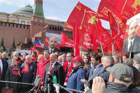 Ông Gennady Zyuganov, Chủ tịch Ban Chấp hành Trung ương Đảng Cộng sản LB Nga phát biểu tại buổi lễ. (Ảnh: Duy Trinh - Pv TTXVN tại LB Nga)