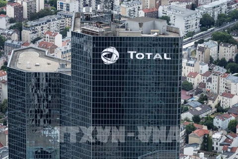 Trụ sở tập đoàn dầu khí Total. (Ảnh: AFP/TTXVN) 