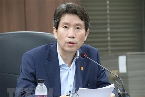 Bộ trưởng Thống nhất Hàn Quốc Lee In-young. (Ảnh: Yonhap/TTXVN) 