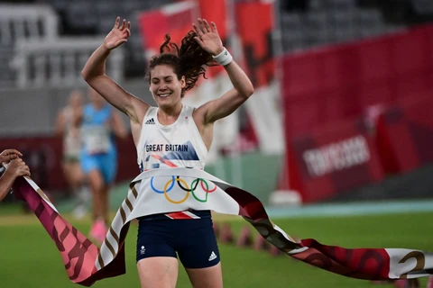 VĐV Kate French của Anh thi đấu ở nội dung 5 môn phối hợp hiện đại nữ tại Olympic Tokyo 2020 ngày 682021. (Ảnh AFPTTXVN)
