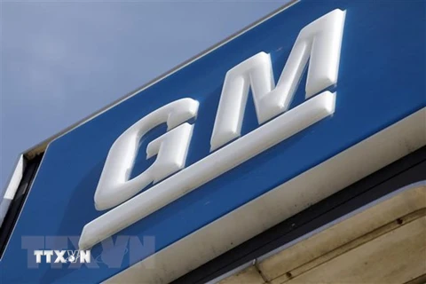 Biểu tượng General Motors tại nhà máy ở Flint, Michigan, Mỹ. (Nguồn: AFP/TTXVN)