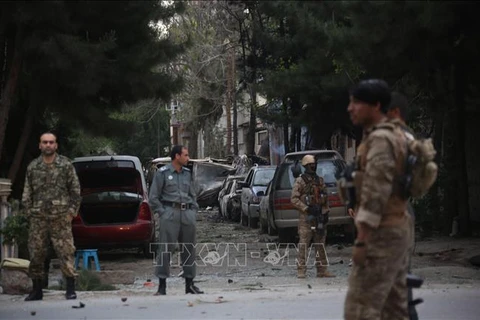 Cảnh sát điều tra tại hiện trường một vụ đánh bom ở Kabul, Afghanistan. (Ảnh tư liệu: THX/TTXVN)