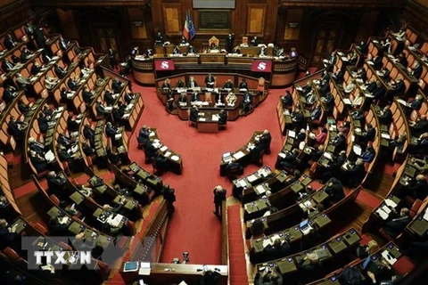 Phiên họp Quốc hội ở Rome, Italy. (Ảnh: AFP/TTXVN)