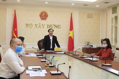 Thứ trưởng Nguyễn Văn Sinh chủ trì một cuộc họp của Bộ. (Nguồn: moc.gov.vn) 